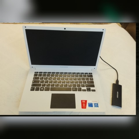 Venda Laptop Thomson branco