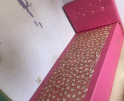 A venda Base cama de solteiro