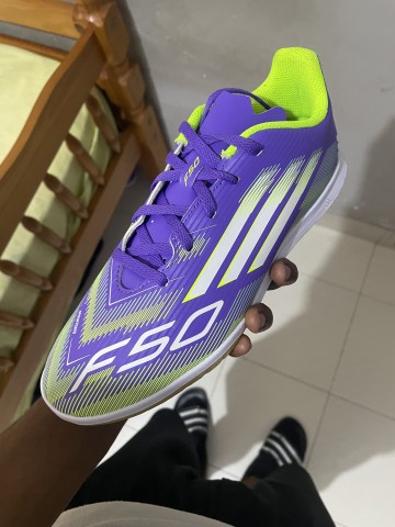 Venda Chuteira f50