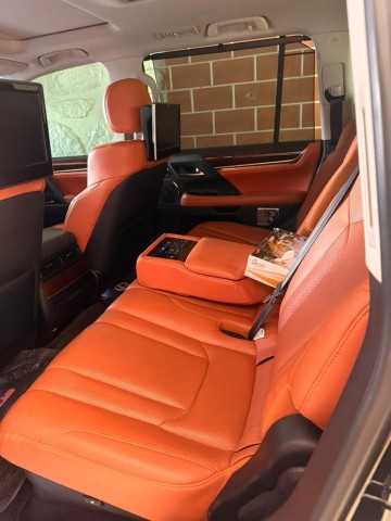 Venda LEXUS 570 S SPORT