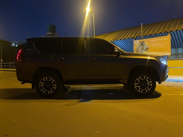 Venda *Toyota Prado VX 70º Aniversário Luxo e Potência à Sua Espera!*