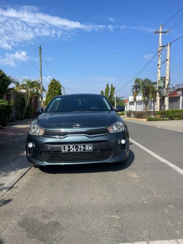 Venda *KIA RIO Último Modelo Conforto, Estilo e Baixa Quilometragem!*