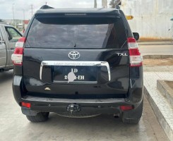 A venda Toyota Land Cruiser Prado TXL