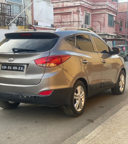 Venda HYUNDAI TUCSON IX 35