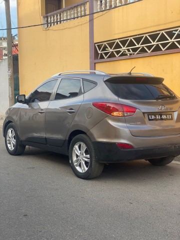 Venda HYUNDAI TUCSON IX 35