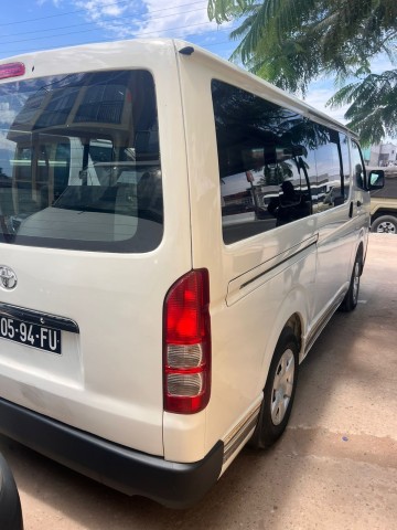 Venda TOYOTA HIACE QUADRADINHO 2KD SERIE F
