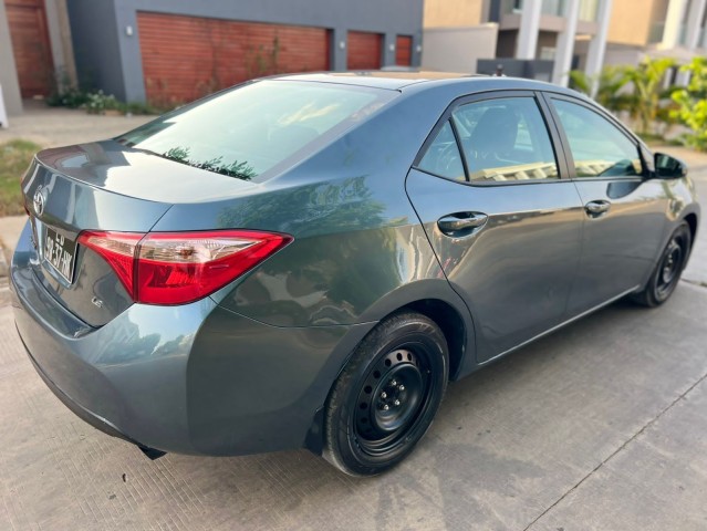 Venda TOYOTA COROLLA | LE