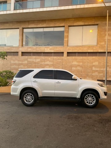 Venda TOYOTA FORTUNER