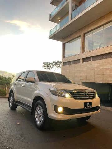 Venda TOYOTA FORTUNER