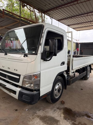 Venda MITSUBISHI CATER | FUSO