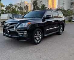 A venda LEXUS 570 S BLACK EDITION FULL OPTION