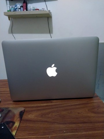 Venda MacBook Air -13-inch, early 2015