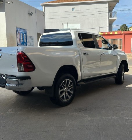 Venda TOYOTA HILUX