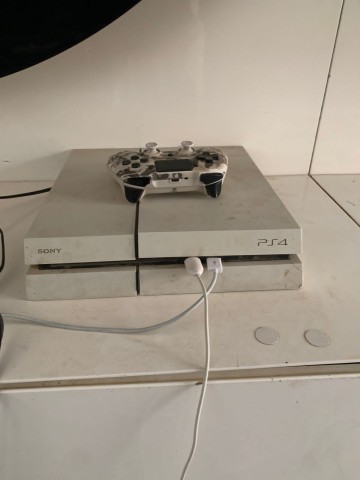 Venda Vendo Playstation 4