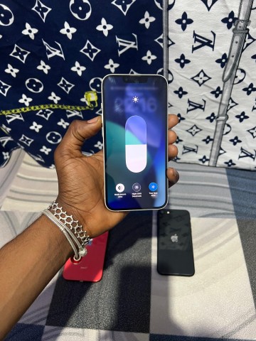 Venda Vendo IPhone 14 Normal Semi Novo