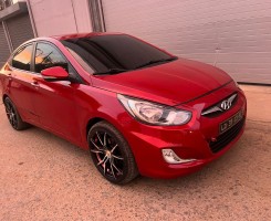 A venda Vendo Hyundai Accent Limpo