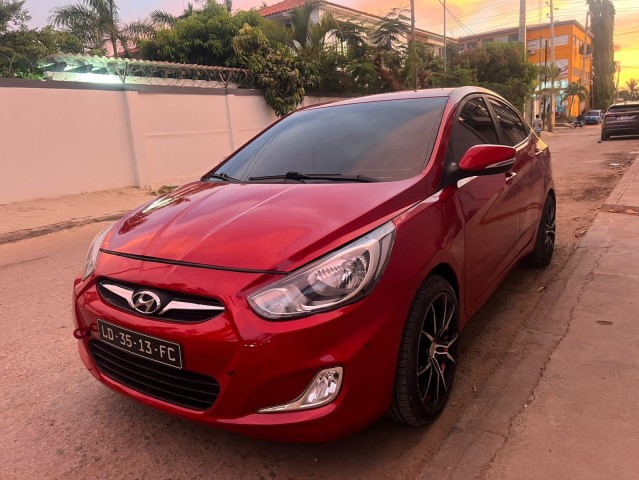 Venda Vendo Hyundai Accent Limpo