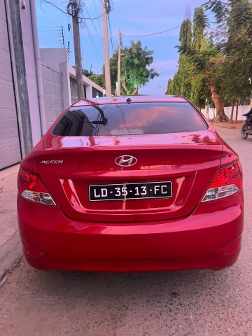 Venda Vendo Hyundai Accent Limpo