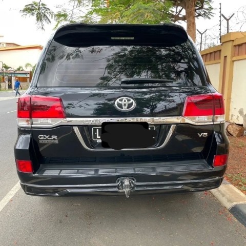 Venda TOYOTA LAND CRUISER GXR | BLACK EDITION
