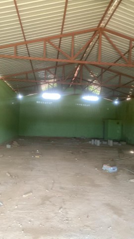 Venda 3 ARMAZÉNS | VIA PRINCIPAL DO AUTÓDROMO