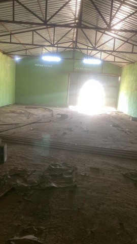 Venda 3 ARMAZÉNS | VIA PRINCIPAL DO AUTÓDROMO