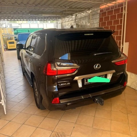 Venda LEXUS LX570 | SUPERSPORT