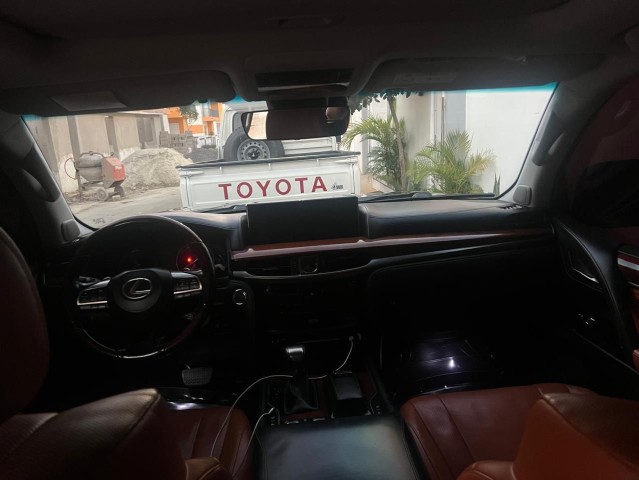 Venda LEXUS LX570 | SUPERSPORT