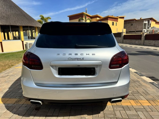 Venda PORSCHE CAYENNE S