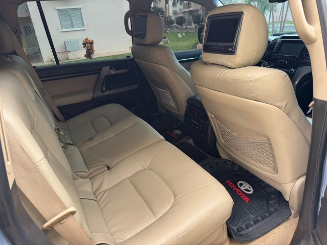 Venda TOYOTA LAND CRUISER | VX.Ri - 60Th Anniversary