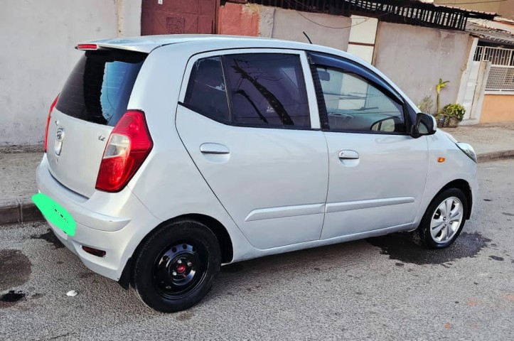 Venda Vendo Hyundai i10 Limpo