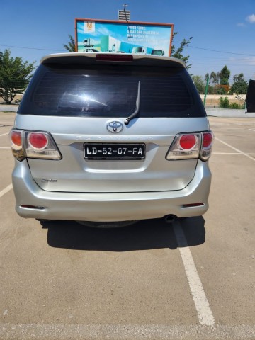 Venda TOYOTA FORTUNER VVT-I SERIE F