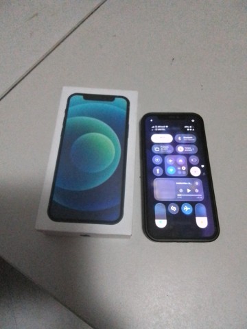 Venda Iphone 12 normal