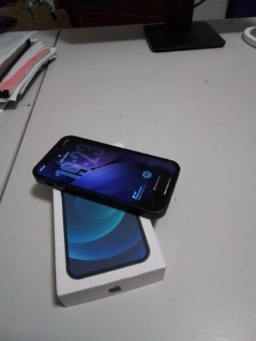Venda Iphone 12 normal