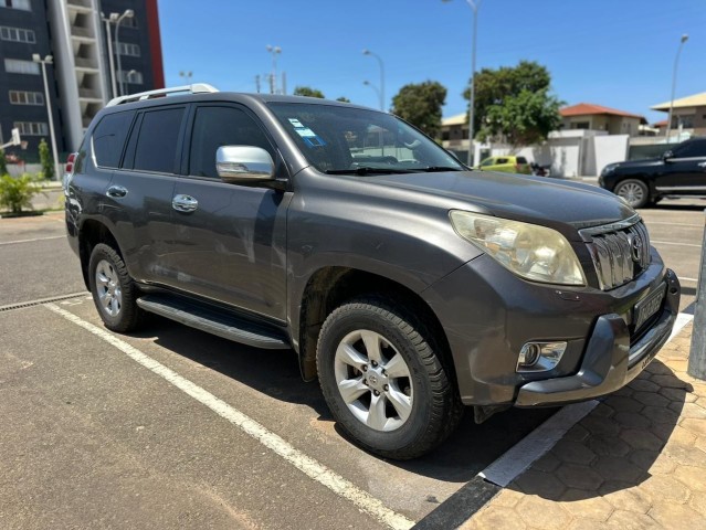 Venda Toyota Prado impecável