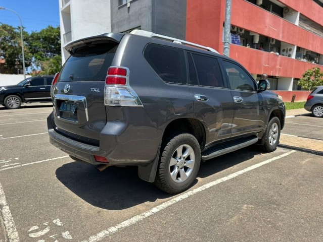 Venda Toyota Prado impecável