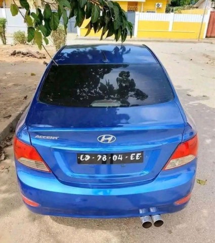 Venda Vendo Hyundai Accent Limpo