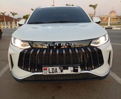 A venda JETOUR X50 LIMPO SEMI NOVO