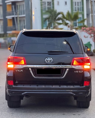 Venda TOYOTA LAND CRUISER (VXR) | 70th Anniversary