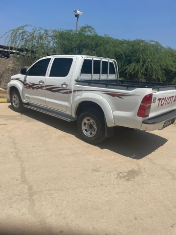 Venda TOYOTA HILUX