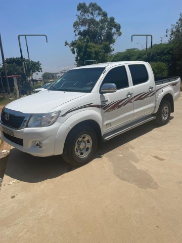 Venda TOYOTA HILUX