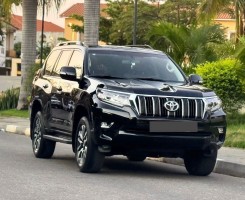 A venda TOYOTA LAND CRUISER PRADO - 70 ANOS