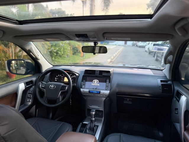 Venda TOYOTA LAND CRUISER PRADO - 70 ANOS