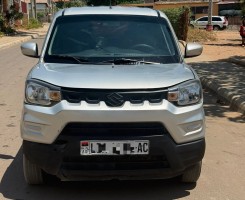 A venda Suzuki spresso