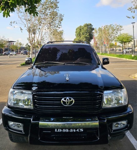 Venda TOYOTA LAND CRUISER V8