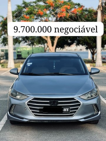 Venda HYUNDAI ELANTRA