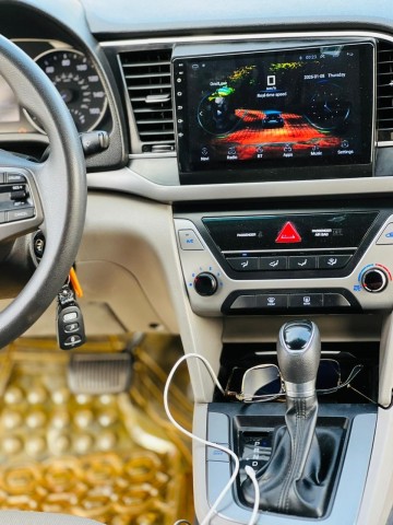 Venda HYUNDAI ELANTRA