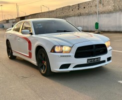 A venda Dodge charger v6 selado