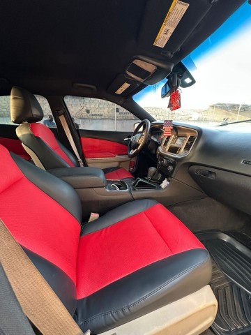 Venda Dodge charger v6 selado