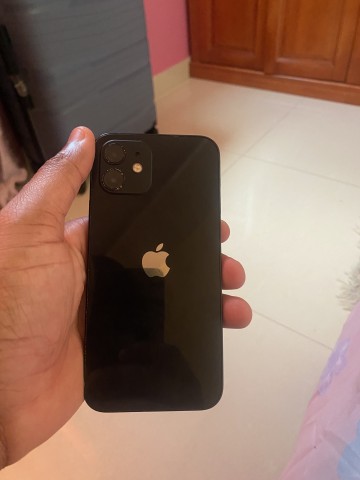 Venda IPhone 12 normal