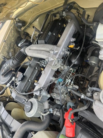 Venda TOYOTA LAND CRUISER CABINA DUPLA CHEFE MÁQUINA SÉRIE KEH